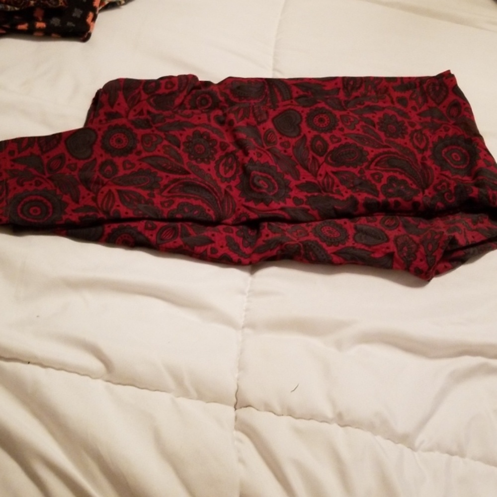 EUC TC Lularoe leggings